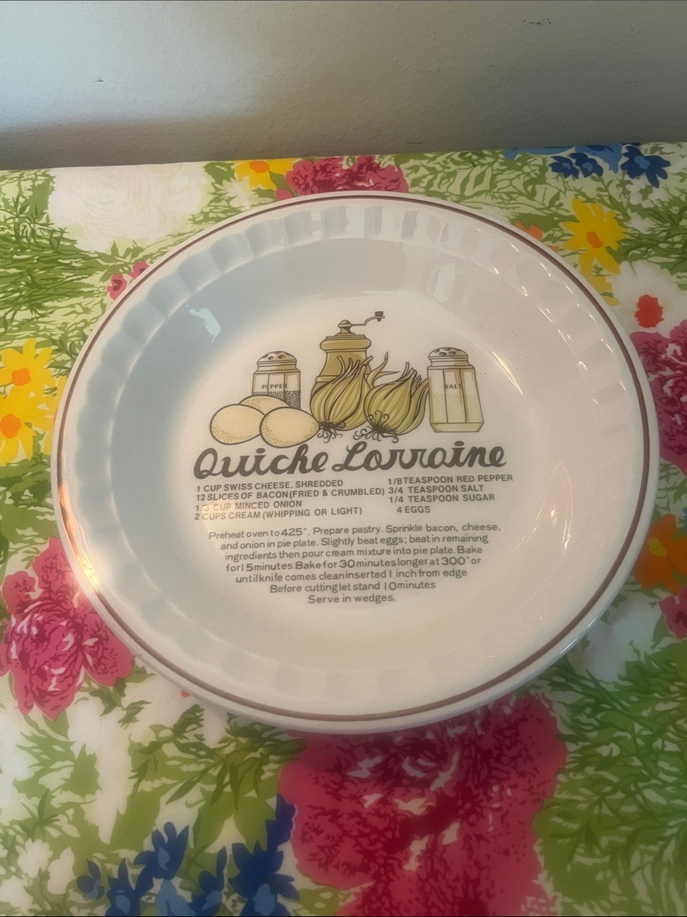 Quiche Lorraine Ceramic Serving Bowl - White with Brown Trim